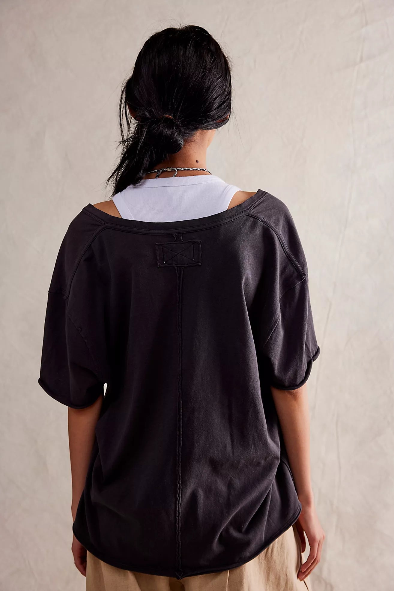 Free People We The Free Nina V-Neck Tee/Black