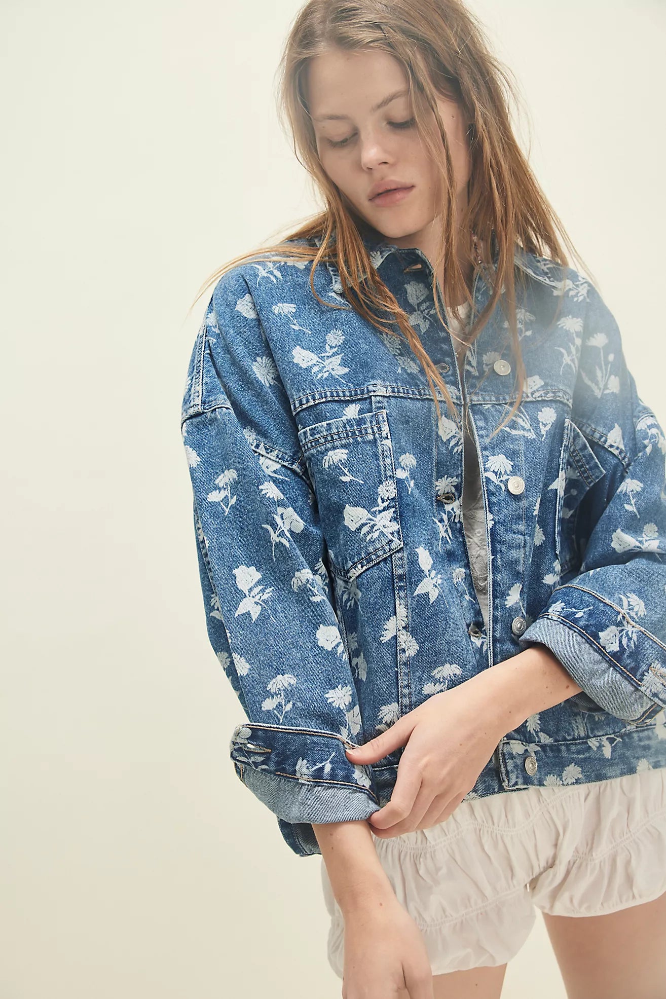 Free People We The Free Opal Swing Floral-Printed Denim Jacket Fallen Daisy